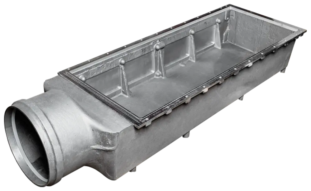 Eckige, metallische Wanne mit seitlichen Verstärkungen, designed für die Sammlung von Kondensat. Produkt von Wolf zur Verwendung in geeigneten Anwendungen.